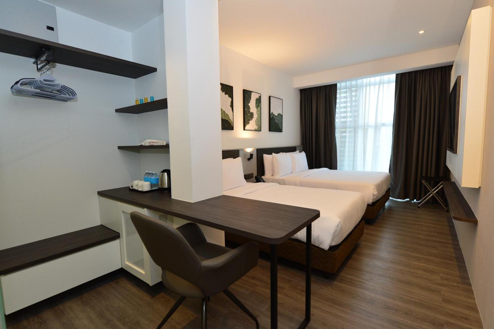 Rume Hotel Кучинг Экстерьер фото